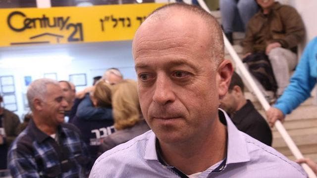 אבירם (אבי) גרובר. 