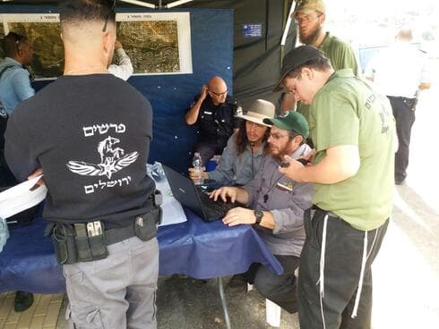 מנסים לאתר את יעקב. צילום: דוברות יח"ל