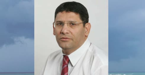 שאול דור. "חלל עצום"