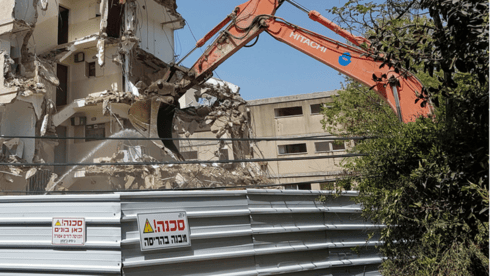 560 דירות במקום 108