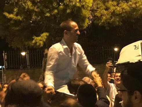 רון כץ חוגג את בחירתו למועצת העיר. צילום: מור גפני-דור