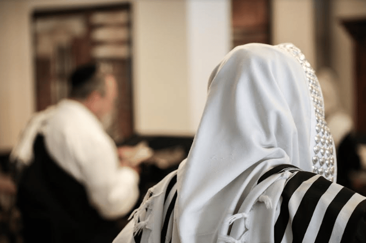 מתפללים למרות זאת