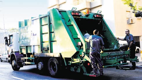 פסח 2025 בחולון. שינויים באיסוף הזבל פסח 2025 בחולון. שינויים באיסוף הזבל