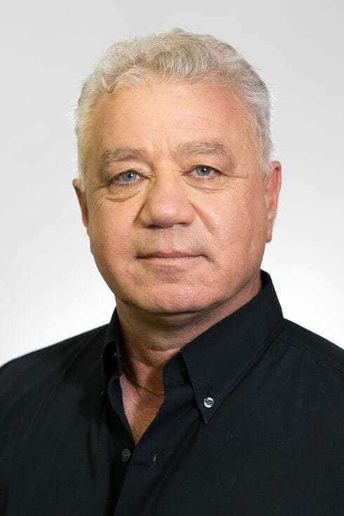 ד"ר אבי צרפתי 