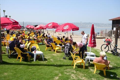חוף בלנגה, קרית חיים (צילום: נחום סגל) חוף בלנגה, קרית חיים