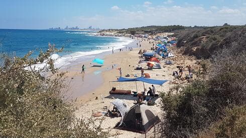 חוף פלמחים. הנחה בחנייה לתושבי נס ציונה