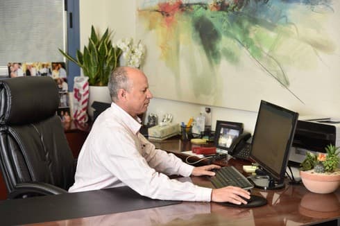 ראש העיר אבי אלקבץ 