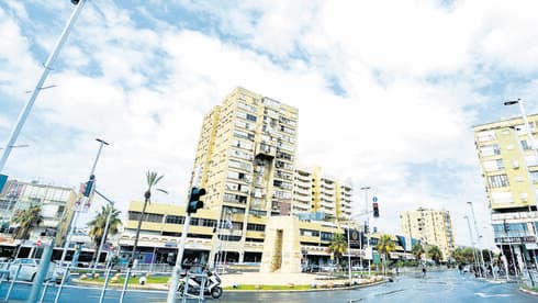 תופעה בערים ותיקות. "המצבה" בבת ים