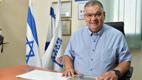 ראש העיר אלי ברדה. מרוצה