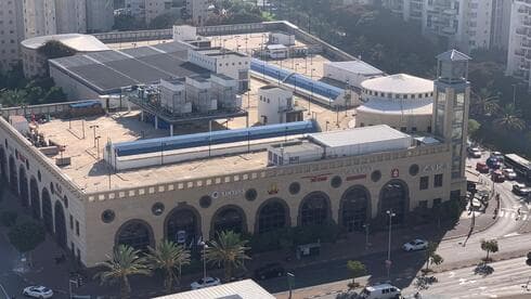 קניון חולון. הקימו את החניון (צילום: קובי קואנקס) קניון חולון. הקימו את החניון