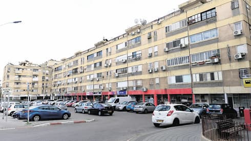 רמת הנשיא, בת ים. החנייה כבר לא תהיה חינם?