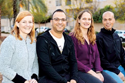 מימין: יורם שושן, הדס אגסי־רודל, ניר חלפון ויוליה טנהייזר מימין: יורם שושן, הדס אגסי־רודל, ניר חלפון ויוליה טנהייזר