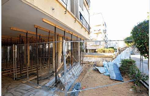 הבניין ברחוב העצמאות בבת ים
