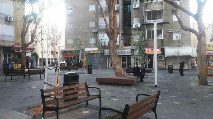 המרכז המסחרי ברחוב הנביאים בבת ים