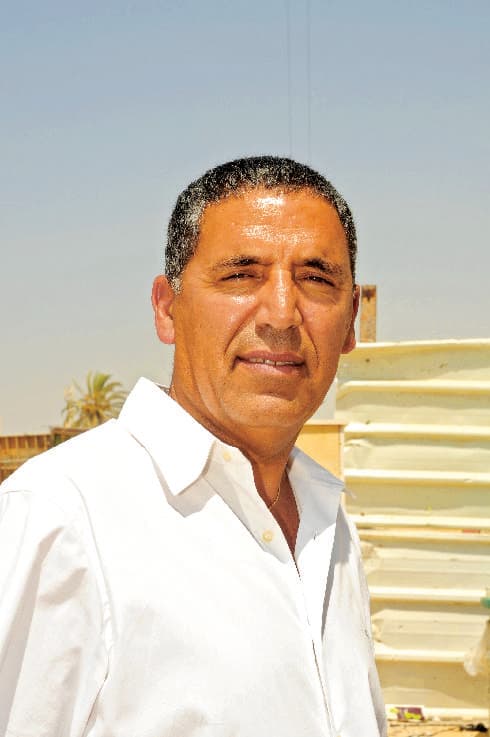אלי אביסרור 