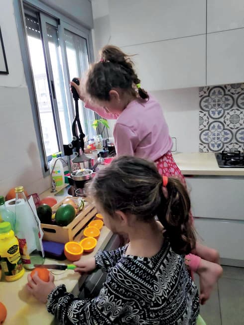 הבנות למשפחת נוימן