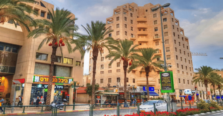 רחוב אחוזה. משלוחים לבתי התושבים