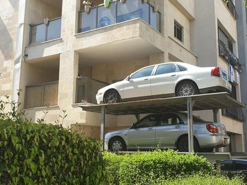 מכוניות ברחוב סנדר חדד מכוניות ברחוב סנדר חדד