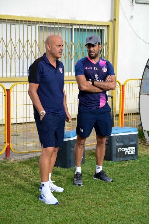 יוסי אבוקסיס (משמאל) עם אליניב ברדה. יש להם דברים לשפר (צילום: הפועל 'תדיראן' באר שבע) יוסי אבוקסיס (משמאל) עם אליניב ברדה. יש להם דברים לשפר