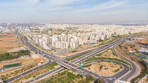 מבט על דרך רבין פתח תקוה