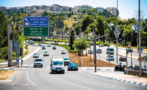 ניסיון להילחם בתאונות הדרכים. ציר גולדה מאיר