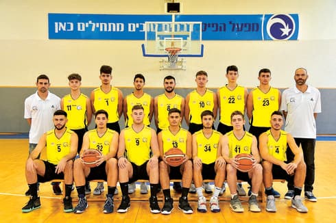 קבוצת הנוער. עונה מאתגרת