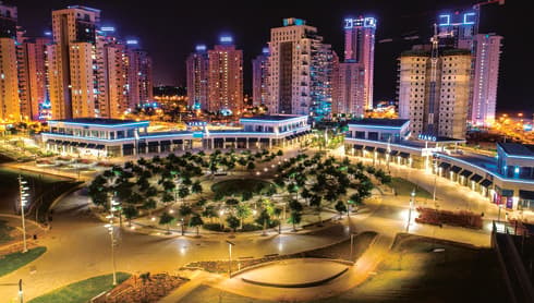 כיכר האמנים. עצי תות (צילום: פרטי) כיכר האמנים. עצי תות