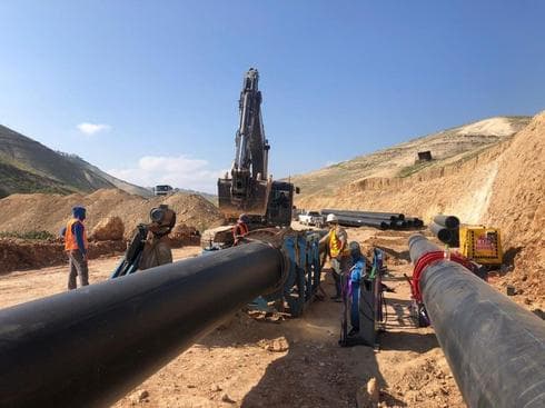 השמת צנרת בפרויקט קדרון השמת צנרת בפרויקט קדרון