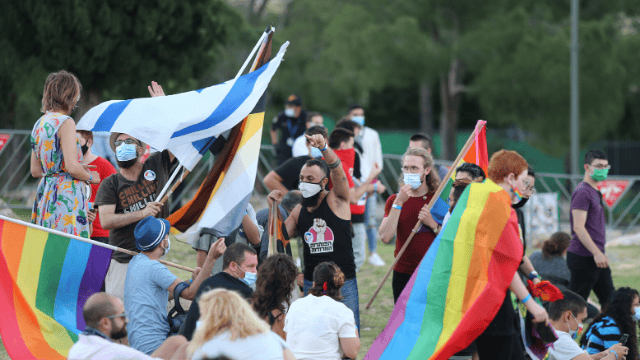 עצרת הגאווה בירושלים (צילום: עמית שאבי) עצרת הגאווה בירושלים