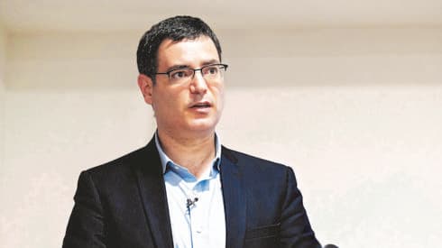 בר סימן טוב. יקבל כיכר