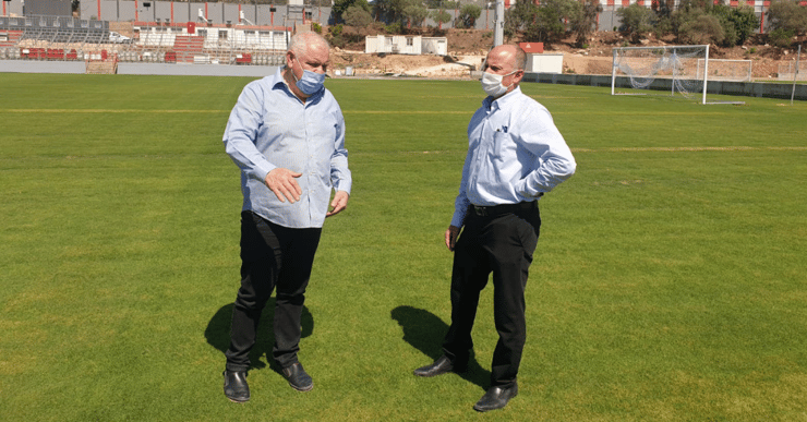 אבי אלקבץ מקבל הססבר מרונן פלוטמה נעשה ב'גרין'