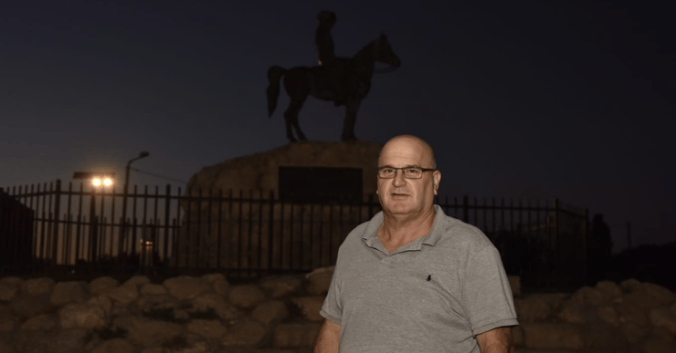 שי יזרעאלי במתחם הפסל המואר 