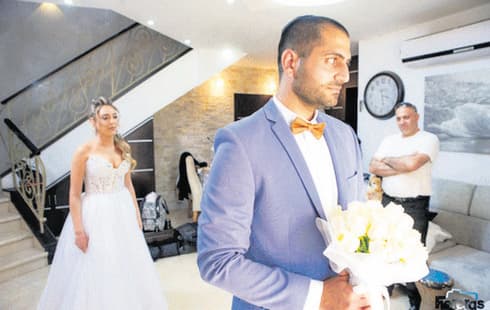 הגיעו לחתונה באמבולנס מקושט. יוסף וטל־שירה לוי 