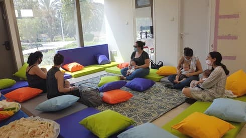 מועדון האמהות