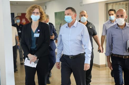 שר הבריאות, יולי אדלשטיין, בסיור בוולפסון