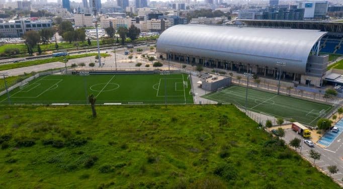 מגרשי אימון ליד האיצטדיון מגרשי אימון ליד האיצטדיון