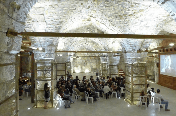 מנהרות הכותל. אירוע חריג ואלים בתוך אתר הקודש