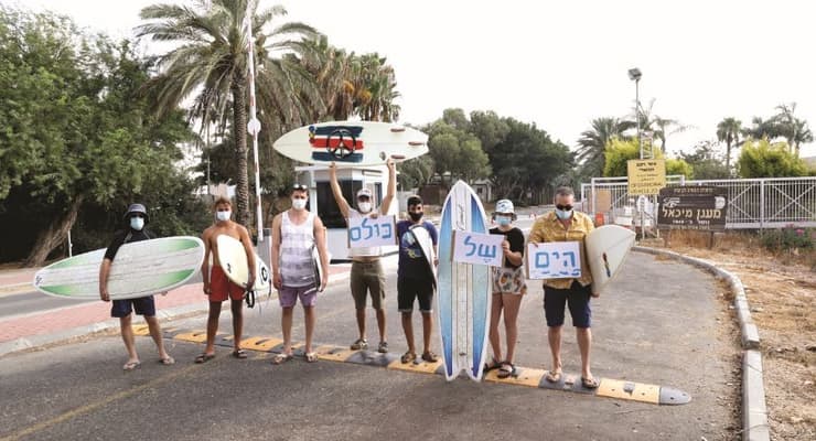 הגולשים בשער הקיבוץ. "נתאגד ונתבע את הזכויות שלנו" הגולשים בשער הקיבוץ. "נתאגד ונתבע את הזכויות שלנו"