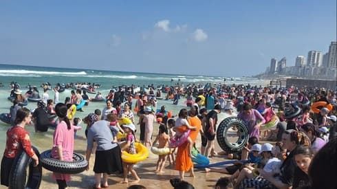 החוף הנפרד בבת ים