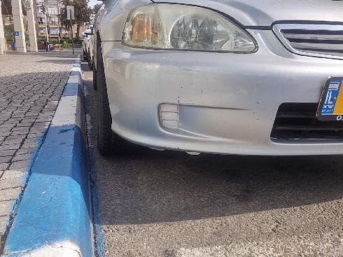 חניה בכחול לבן חינם