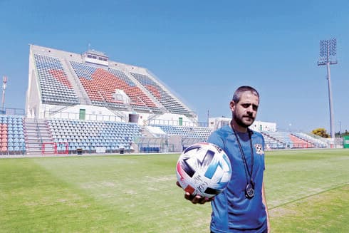 אורי גוטמן, השבוע בנס ציונה. יודע שכדי להצליח הוא יזדקק לחיזוק של הסגל | צילום: אבי מועלם