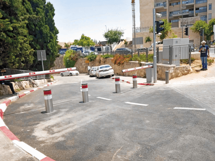  המחסום באפשטיין. אין מוצא 