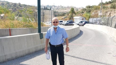 אבי אלבז ליד כביש 3 המתוכנן