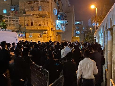 תיעוד: אירוע בר מצווה המוני