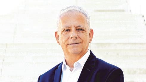 אלי יריב