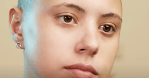 שחר צור. "רוצה לחיות"