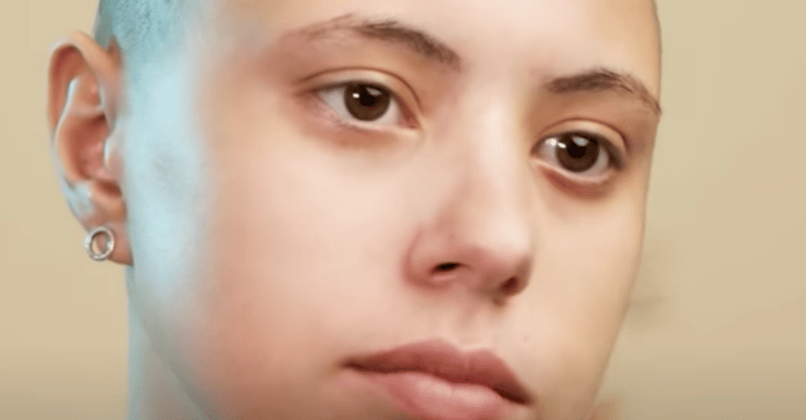 שחר צור. "רוצה לחיות"