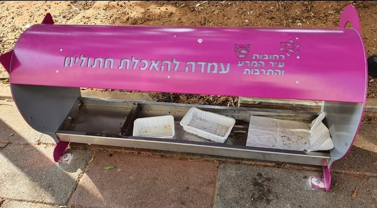 מתקני האכלה ברחובות
