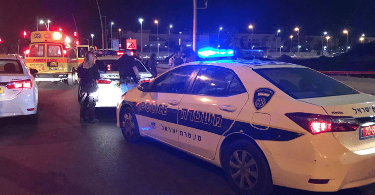 ירה לעבר שני צעירים שחשד כי הם פורצים
