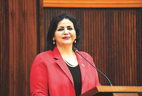 ננסי דינה כדורי. "אני שמחה שאני מסוגלת להגשים את הנורמות החברתיות ובו בזמן גם את השאיפות שלי" (צילום: BNA - BAHRAIN NEWS AGENCY) ננסי דינה כדורי. "אני שמחה שאני מסוגלת להגשים את הנורמות החברתיות ובו בזמן גם את השאיפות שלי"